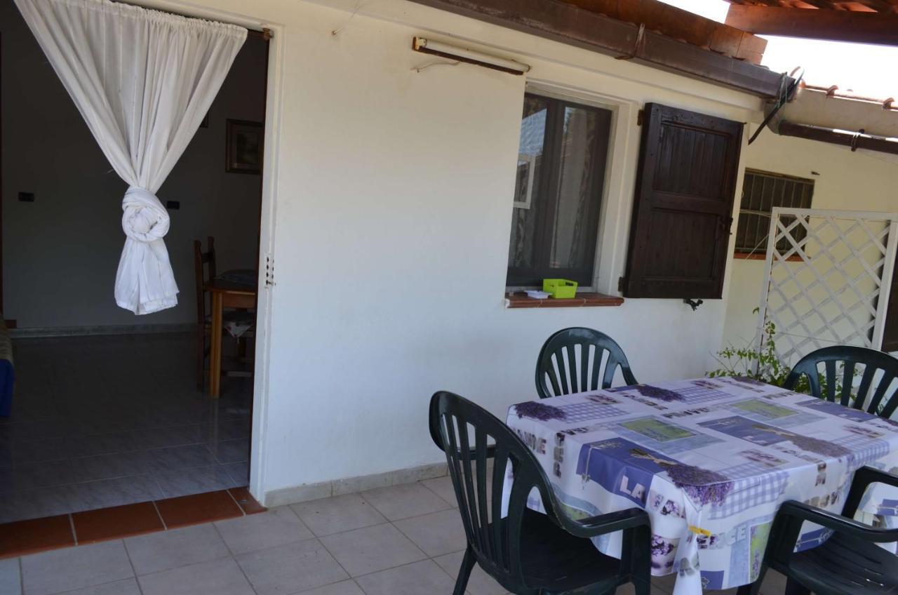 Casa Vacanze Cala Sapone SantʼAntìoco Exteriör bild
